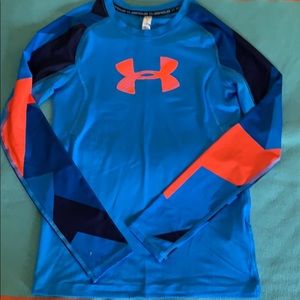 Boys Under Armour Heat Gear shirt